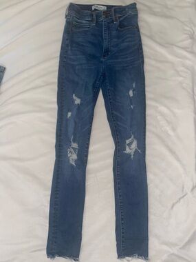Abercrombie & Fitch Medium Blue Distressed High-Rise Skinny Jeans